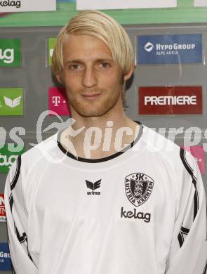 Fussball Regionalliga. SK Austria Kaernten Amateure. Mannschaftsfototermin. Raphael Groinig. Klagenfurt, am 21.3.2008.

Copyright Kuess

---
pressefotos, pressefotografie, kuess, qs, qspictures, sport, bild, bilder, bilddatenbank