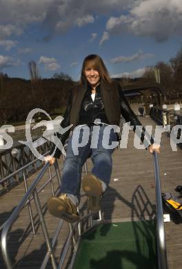 Leichtathletik.  Stefanie Waldkircher. Klagenfurt, am 20.3.2008.

Copyright Kuess

---
pressefotos, pressefotografie, kuess, qs, qspictures, sport, bild, bilder, bilddatenbank