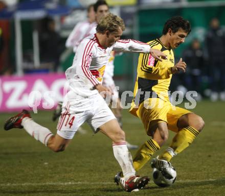 Fussball Red Zac. FC Kaernten gegen Red Bull Juniors Salzburg. Haris Bukva (FCK), Markus Felfernig (Salzburg). Klagenfurt, am 28.3.2008.
Copyright Kuess

---
pressefotos, pressefotografie, kuess, qs, qspictures, sport, bild, bilder, bilddatenbank