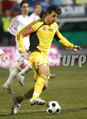 Fussball Red Zac Bundesliga. FC Kaernten gegen Red Bull Juniors Salzburg. Haris Bukva (FCK). Klagenfurt, am 28.3.2008.

Copyright Kuess

---
pressefotos, pressefotografie, kuess, qs, qspictures, sport, bild, bilder, bilddatenbank