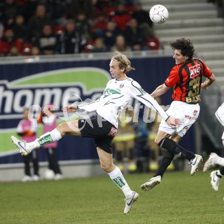 Fussball. Bundesliga. SK Austria Kelag Kaernten gegen LASK Linz.  Moessner Lukas (Kaernten), Baur Michael (LASK). Klagenfurt, 29.3.2008
Copyright Kuess

---
pressefotos, pressefotografie, kuess, qs, qspictures, sport, bild, bilder, bilddatenbank