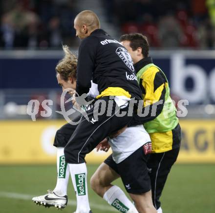 Fussball. Bundesliga. SK Austria Kelag Kaernten gegen LASK Linz.  Jubel Lukas Moessner, Patrick Wolf, Pirker Thomas. Klagenfurt, 29.3.2008
Copyright Kuess

---
pressefotos, pressefotografie, kuess, qs, qspictures, sport, bild, bilder, bilddatenbank