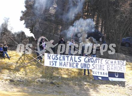 Fussball Unterliga Ost. Rosental Derby. Koettmannsdorf gegen Ludmannsdorf. Transparent der Ultras (Fanclub von Ludmannsdorf). Klagenfurt, am 29.3.2008.

Copyright Kuess

---
pressefotos, pressefotografie, kuess, qs, qspictures, sport, bild, bilder, bilddatenbank