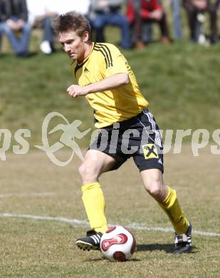 Fussball Unterliga Ost. Rosental Derby. Koettmannsdorf gegen Ludmannsdorf. Michael Pesjak (Koettmannsdorf). Klagenfurt, am 29.3.2008.

Copyright Kuess

---
pressefotos, pressefotografie, kuess, qs, qspictures, sport, bild, bilder, bilddatenbank