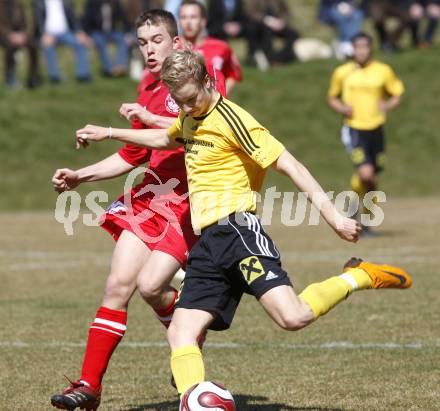 Fussball Unterliga Ost. Rosental Derby. Koettmannsdorf gegen Ludmannsdorf. Martin Linder (Koettmannsdorf), Marcel Quantschnig (Ludmannsdorf). Klagenfurt, am 29.3.2008.

Copyright Kuess

---
pressefotos, pressefotografie, kuess, qs, qspictures, sport, bild, bilder, bilddatenbank