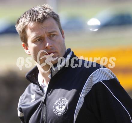 Fussball Unterliga Ost. Rosental Derby. Koettmannsdorf gegen Ludmannsdorf. Trainer Harald Andrejcic (Ludmannsdorf). Klagenfurt, am 29.3.2008.

Copyright Kuess

---
pressefotos, pressefotografie, kuess, qs, qspictures, sport, bild, bilder, bilddatenbank