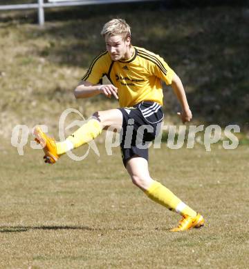 Fussball Unterliga Ost. Rosental Derby. Koettmannsdorf gegen Ludmannsdorf. Martin Linder (Koettmannsdorf). Klagenfurt, am 29.3.2008.

Copyright Kuess

---
pressefotos, pressefotografie, kuess, qs, qspictures, sport, bild, bilder, bilddatenbank