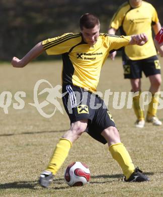 Fussball Unterliga Ost. Rosental Derby. Koettmannsdorf gegen Ludmannsdorf. Mario Krall (Koettmannsdorf). Klagenfurt, am 29.3.2008.

Copyright Kuess

---
pressefotos, pressefotografie, kuess, qs, qspictures, sport, bild, bilder, bilddatenbank