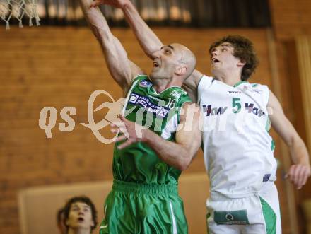 Basketball 2. Bundesliga. KOS Klagenfurt gegen Dornbirn. Nenad Videka (KOS), Christian Kuenstner (Dornbirn). Klagenfurt, am 30.3.2008.

Copyright Kuess

---
pressefotos, pressefotografie, kuess, qs, qspictures, sport, bild, bilder, bilddatenbank