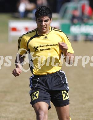 Fussball Unterliga Ost. Rosental Derby. Koettmannsdorf gegen Ludmannsdorf. Mohamad Sulaiman Mohsenzada (Koettmannsdorf). Klagenfurt, am 29.3.2008.

Copyright Kuess

---
pressefotos, pressefotografie, kuess, qs, qspictures, sport, bild, bilder, bilddatenbank