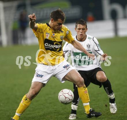 Fussball. Bundesliga. SK Austria Kelag Kaernten gegen Cashpoint SCR Altach. Junuzovic Zlatko (Kaernten), Hutwelker Karsten (Altach). Klagenfurt, 4.4.2008
Copyright Kuess

---
pressefotos, pressefotografie, kuess, qs, qspictures, sport, bild, bilder, bilddatenbank