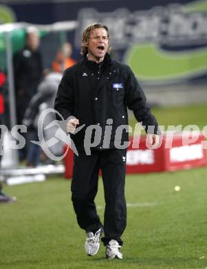 Fussball. Bundesliga. SK Austria Kelag Kaernten gegen Cashpoint SCR Altach. Trainer Frenkie Schinkels (Kaernten). Klagenfurt, 4.4.2008
Copyright Kuess

---
pressefotos, pressefotografie, kuess, qs, qspictures, sport, bild, bilder, bilddatenbank