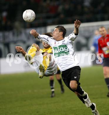 Fussball. Bundesliga. SK Austria Kelag Kaernten gegen Cashpoint SCR Altach. Junuzovic Zlatko (Kaernten), Carreno Fernando (Altach). Klagenfurt, 4.4.2008
Copyright Kuess

---
pressefotos, pressefotografie, kuess, qs, qspictures, sport, bild, bilder, bilddatenbank