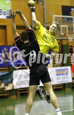 Handball. HCK 59 gegen Tulln. Kristof Vizvary (Tulln), Ivica Zubac (HCK). Viktring, am 5.4.2008
Copyright Kuess

---
pressefotos, pressefotografie, kuess, qs, qspictures, sport, bild, bilder, bilddatenbank