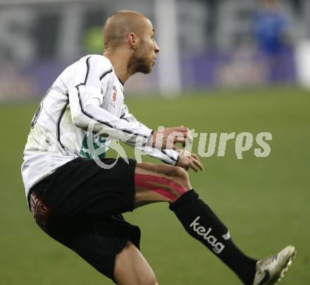 Fussball. T-Mobile Bundesliga. SK Austria Kelag Kaernten gegen Cashpoint SCR Altach. Tape- Patrick Wolf (Kaernten). Klagenfurt, 4.4.2008
Copyright Kuess

---
pressefotos, pressefotografie, kuess, qs, qspictures, sport, bild, bilder, bilddatenbank