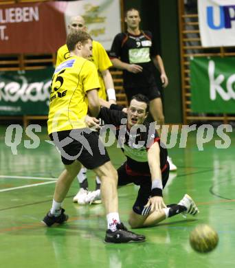 Handball. HCK 59 gegen Tulln. Patrick Jochum (HCK), Kristof Vizvary (Tulln). Viktring, am 5.4.2008
Copyright Kuess

---
pressefotos, pressefotografie, kuess, qs, qspictures, sport, bild, bilder, bilddatenbank