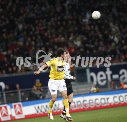 Fussball. T-Mobile Bundesliga. SK Austria Kelag Kaernten gegen Cashpoint SCR Altach. Gernot Plassnegger (Kaernten), Pablo Chinchilla (Altach). Klagenfurt, 4.4.2008
Copyright Kuess

---
pressefotos, pressefotografie, kuess, qs, qspictures, sport, bild, bilder, bilddatenbank