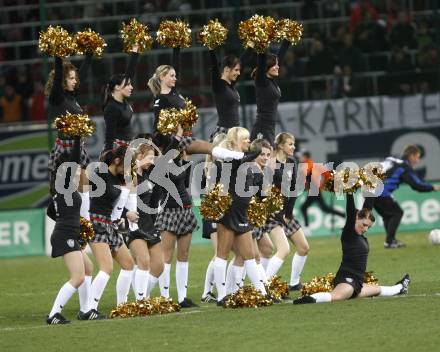 Fussball. Bundesliga. SK Austria Kelag Kaernten gegen Cashpoint SCR Altach. Cheerleaders (Kaernten). Klagenfurt, 4.4.2008
Copyright Kuess

---
pressefotos, pressefotografie, kuess, qs, qspictures, sport, bild, bilder, bilddatenbank