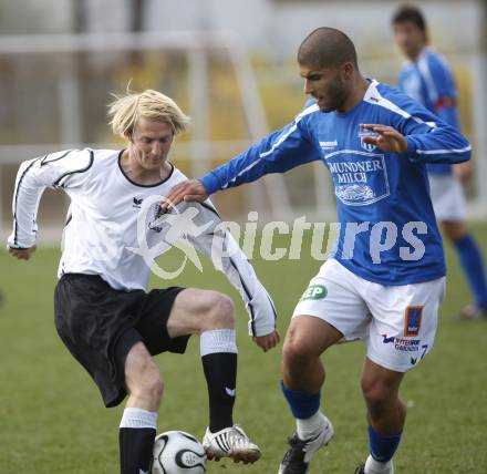 Fussball Regionalliga. SK Austria Kaernten Amateure gegen Gmunden. Raphael Groinig (Kaernten), Stefan Duvnjak (Gmunden). Klagenfurt, am 6.4.2008.
Copyright Kuess

---
pressefotos, pressefotografie, kuess, qs, qspictures, sport, bild, bilder, bilddatenbank