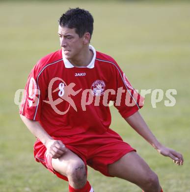 Fussball Unterliga Ost. Ludmannsdorf gegen Welzenegg. David Muenzer (Ludmannsdorf). Ludmannsdorf, am 6.4.2008.
Copyright Kuess

---
pressefotos, pressefotografie, kuess, qs, qspictures, sport, bild, bilder, bilddatenbank