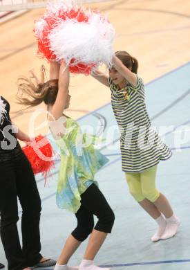 Volleyball Damen Bundesliga. ATSC Wildcats gegen ASKOE Linz Steg. Cheerleaders (Wildcats). Klagenfurt, am 5.4.2008.
Copyright Kuess

---
pressefotos, pressefotografie, kuess, qs, qspictures, sport, bild, bilder, bilddatenbank