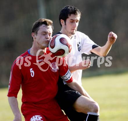 Fussball Unterliga Ost. Ludmannsdorf gegen Welzenegg.Roman Weber (Ludmannsdorf), Blendi Bilali (Welzenegg). Ludmannsdorf, am 6.4.2008.
Copyright Kuess

---
pressefotos, pressefotografie, kuess, qs, qspictures, sport, bild, bilder, bilddatenbank