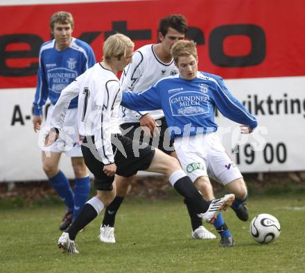 Fussball Regionalliga. SK Austria Kaernten Amateure gegen Gmunden. Raphael Groinig (Kaernten), Markus Lexl (Gmunden). Klagenfurt, am 6.4.2008.
Copyright Kuess

---
pressefotos, pressefotografie, kuess, qs, qspictures, sport, bild, bilder, bilddatenbank