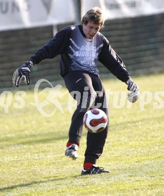 Fussball Unterliga Ost. Ludmannsdorf gegen Welzenegg. Martin Koller (Ludmannsdorf). Ludmannsdorf, am 6.4.2008.
Copyright Kuess

---
pressefotos, pressefotografie, kuess, qs, qspictures, sport, bild, bilder, bilddatenbank