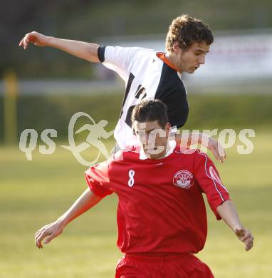 Fussball Unterliga Ost. Ludmannsdorf gegen Welzenegg. David Muenzer (Ludmannsdorf), Stefan Gaber (Welzenegg). Ludmannsdorf, am 6.4.2008.
Copyright Kuess

---
pressefotos, pressefotografie, kuess, qs, qspictures, sport, bild, bilder, bilddatenbank