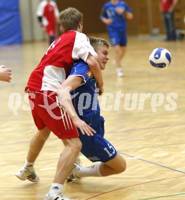 Handball. SVVW Klagenfurt gegen SC Ferlach. Stefan Godec (SVVW), Marian Klopcic (Ferlach).  Klagenfurt, am 6.4.2008
Copyright Kuess

---
pressefotos, pressefotografie, kuess, qs, qspictures, sport, bild, bilder, bilddatenbank