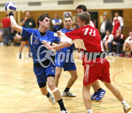 Handball. SVVW Klagenfurt gegen SC Ferlach. Stefan Godec (SVVW), Dean pomorisac (Ferlach). Klagenfurt, am 6.4.2008
Copyright Kuess

---
pressefotos, pressefotografie, kuess, qs, qspictures, sport, bild, bilder, bilddatenbank