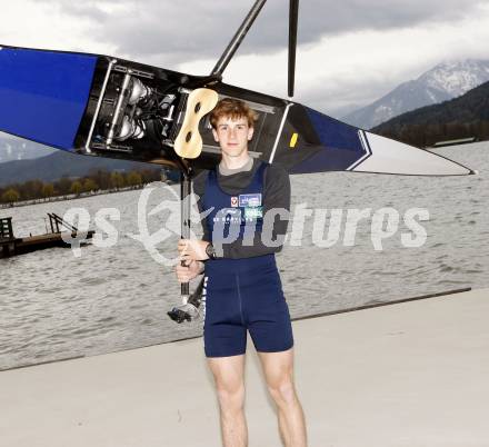 Rudern. Florian Berg (RV Nautilus). Klagenfurt, am 9.4.2008
Copyright Kuess

---
pressefotos, pressefotografie, kuess, qs, qspictures, sport, bild, bilder, bilddatenbank