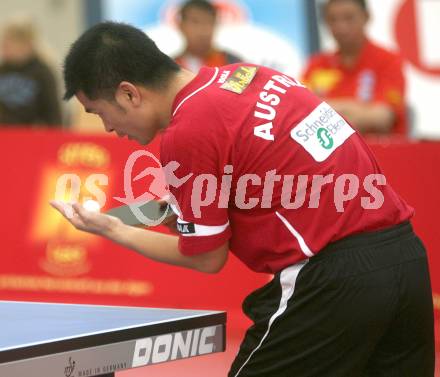 Tischtennis Länderspiel. Österreich gegen China. Chen Weixing (AUT). Klagenfurt, am 21.4.2006.
Foto: Kuess
---
pressefotos, pressefotografie, kuess, qs, qspictures, sport, bild, bilder, bilddatenbank