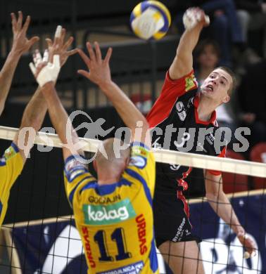 Volleyball. Bundesliga. HYPO VBK Klagenfurt gegen SK Aich/Dob. Martin Vokal (HYPO). Klagenfurt, 13.4.2008
Copyright Kuess

---
pressefotos, pressefotografie, kuess, qs, qspictures, sport, bild, bilder, bilddatenbank