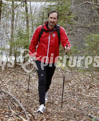 Tscheppaschluchtlauf. Wolfgang Schantl. Tscheppaschlucht, 16.4.2008
Foto: Kuess
---
pressefotos, pressefotografie, kuess, qs, qspictures, sport, bild, bilder, bilddatenbank