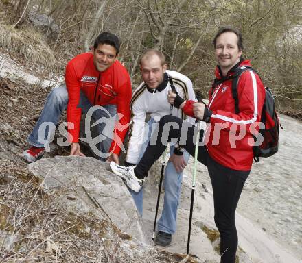 Tscheppaschluchtlauf. Herbert Maier, Daniel Mesotitsch, Wolfgang Schantl. Tscheppaschlucht, 16.4.2008
Foto: Kuess
---
pressefotos, pressefotografie, kuess, qs, qspictures, sport, bild, bilder, bilddatenbank