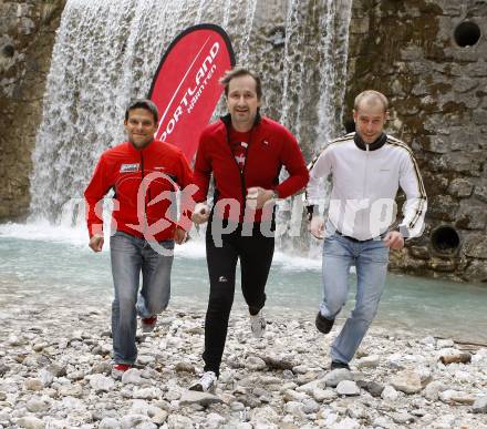 Tscheppaschluchtlauf. Herbert Maier, Wolfgang Schantl, Daniel Mesotitsch. Tscheppaschlucht, 16.4.2008
Foto: Kuess
---
pressefotos, pressefotografie, kuess, qs, qspictures, sport, bild, bilder, bilddatenbank