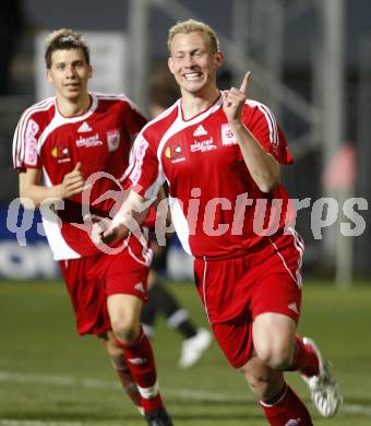 Fussball. Red Zac Bundesliga. FC Kaernten gegen FC Pax Gratkorn. Torjubel Michael Miksits (FCK). Klagenfurt, am 18.4.2008.
Copyright Kuess

---
pressefotos, pressefotografie, kuess, qs, qspictures, sport, bild, bilder, bilddatenbank