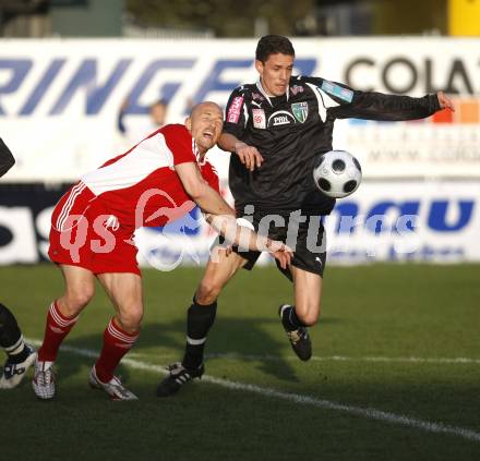 Fussball. Red Zac Bundesliga. FC Kaernten gegen FC Pax Gratkorn. Ludek Zelenka (FCK), Michael Sauseng (Gratkorn). Klagenfurt, am 18.4.2008.
Copyright Kuess

---
pressefotos, pressefotografie, kuess, qs, qspictures, sport, bild, bilder, bilddatenbank