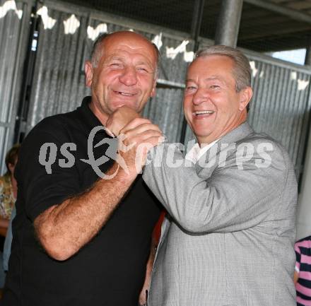 Boxvergleichskampf Klagenfurter Boxverein E&S gegen slowenische Auswahl. Joe Tiger Pachler, Stadtrat Dieter Jandl. Klagenfurt, am 24.9.2006.
Foto: Kuess
---
pressefotos, pressefotografie, kuess, qs, qspictures, sport, bild, bilder, bilddatenbank