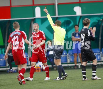 Fussball. Red Zac Bundesliga. FC Kaernten gegen FC Pax Gratkorn. Rote Karte fuer Aljosa Vojnovic (FCK). Klagenfurt, am 18.4.2008.
Copyright Kuess

---
pressefotos, pressefotografie, kuess, qs, qspictures, sport, bild, bilder, bilddatenbank