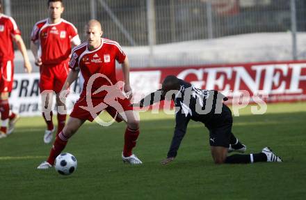 Fussball. Red Zac Bundesliga. FC Kaernten gegen FC Pax Gratkorn. Aljosa Vojnovic (FCK), Marcio Jose Cerino (Gratkorn). Klagenfurt, am 18.4.2008.
Copyright Kuess

---
pressefotos, pressefotografie, kuess, qs, qspictures, sport, bild, bilder, bilddatenbank