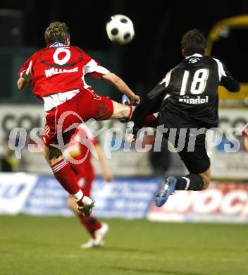 Fussball. Red Zac Bundesliga. FC Kaernten gegen FC Pax Gratkorn. Manuel Wallner (FCK), Thomas Zuendel (Gratkorn). Klagenfurt, am 18.4.2008.
Copyright Kuess

---
pressefotos, pressefotografie, kuess, qs, qspictures, sport, bild, bilder, bilddatenbank