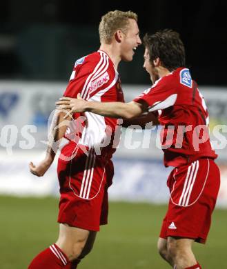 Fussball. Red Zac Bundesliga. FC Kaernten gegen FC Pax Gratkorn. Jubel Michael Miksits, Helmut Koenig (FCK). Klagenfurt, am 18.4.2008.
Copyright Kuess

---
pressefotos, pressefotografie, kuess, qs, qspictures, sport, bild, bilder, bilddatenbank