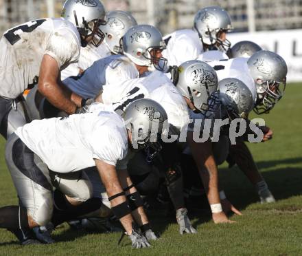 American Football. Carinthian Black Lions gegen Badalona Dracs (Spanien).(Dracs). Klagenfurt, 19.4.2008.
Copyright Kuess

---
pressefotos, pressefotografie, kuess, qs, qspictures, sport, bild, bilder, bilddatenbank