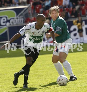 Fussball T-Mobile Bundesliga. SK Austria Kaernten gegen Ried. Chiquinho (K), Herwig Drechsel (Ried). Klagenfurt, 20.4.2008.
Copyright Kuess

---
pressefotos, pressefotografie, kuess, qs, qspictures, sport, bild, bilder, bilddatenbank