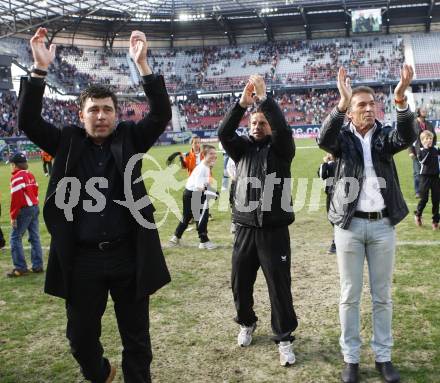 Fussball T-Mobile Bundesliga. SK Austria Kaernten gegen Ried. Jubel Mario Canori, Frenkie Schinkels, Joerg Haider. Klagenfurt, 20.4.2008.
Copyright Kuess

---
pressefotos, pressefotografie, kuess, qs, qspictures, sport, bild, bilder, bilddatenbank