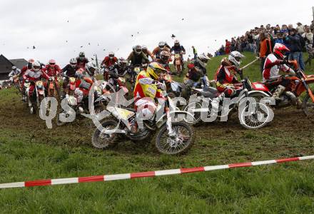 Motocross. Enduro Trophy Griffen. Haberberg, 19.4.2008. Start.
Copyright Kuess

---
pressefotos, pressefotografie, kuess, qs, qspictures, sport, bild, bilder, bilddatenbank