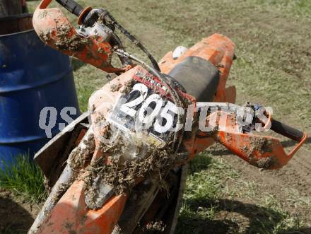 Motocross. Enduro Trophy Griffen. Haberberg, 19.4.2008. Feature. Nach dem Rennen.
Copyright Kuess

---
pressefotos, pressefotografie, kuess, qs, qspictures, sport, bild, bilder, bilddatenbank