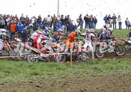 Motocross. Enduro Trophy Griffen. Haberberg, 19.4.2008. Start.
Copyright Kuess

---
pressefotos, pressefotografie, kuess, qs, qspictures, sport, bild, bilder, bilddatenbank